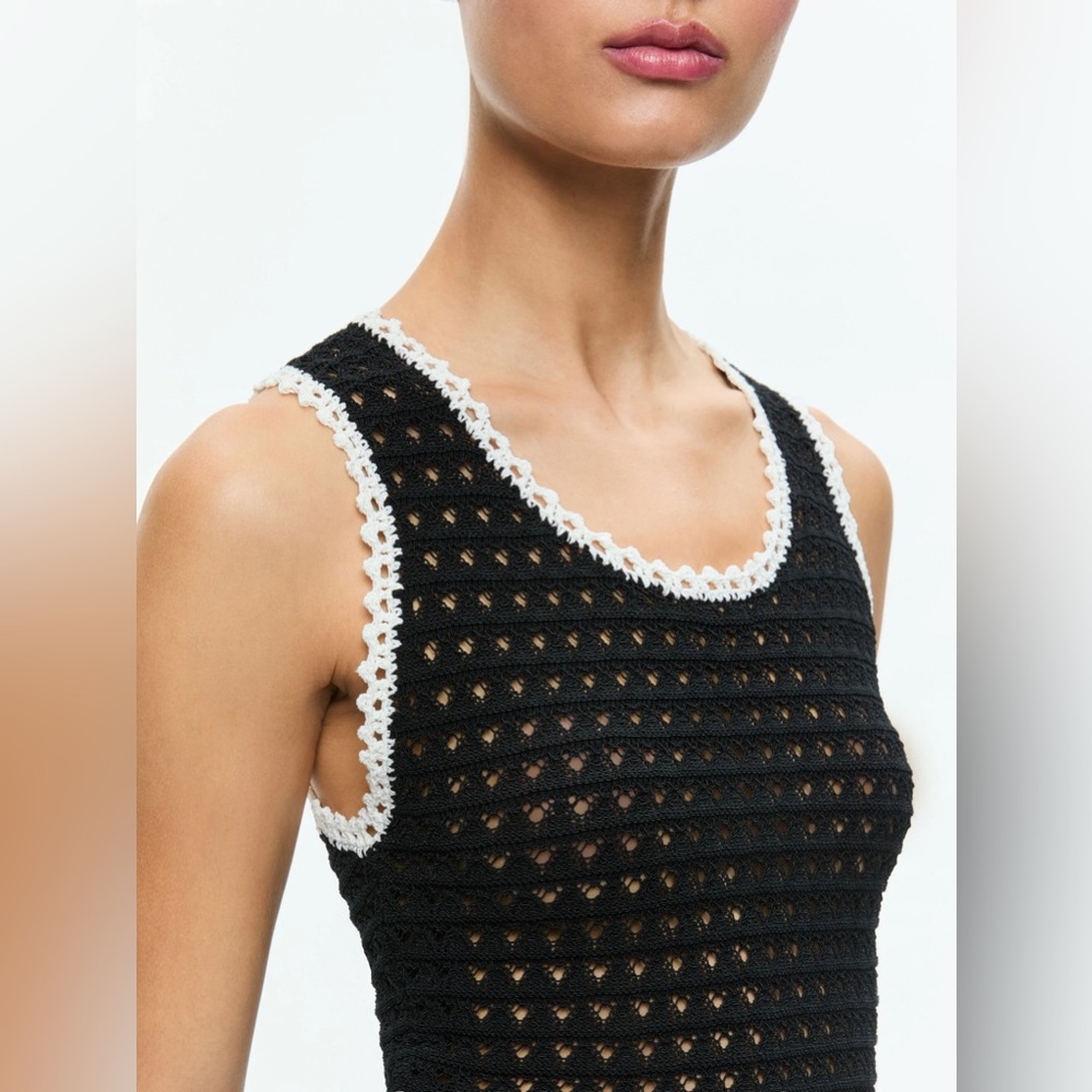 NWOT Alice + Olivia Top (M)
